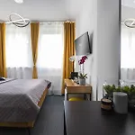 Hotel Amity 3*