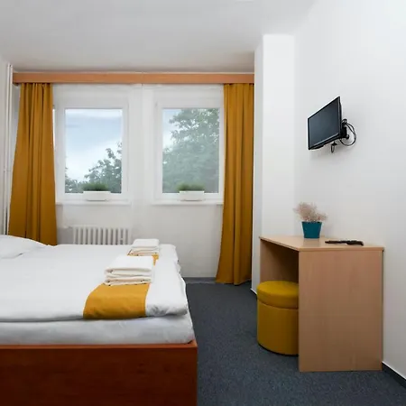 Amity Hotel